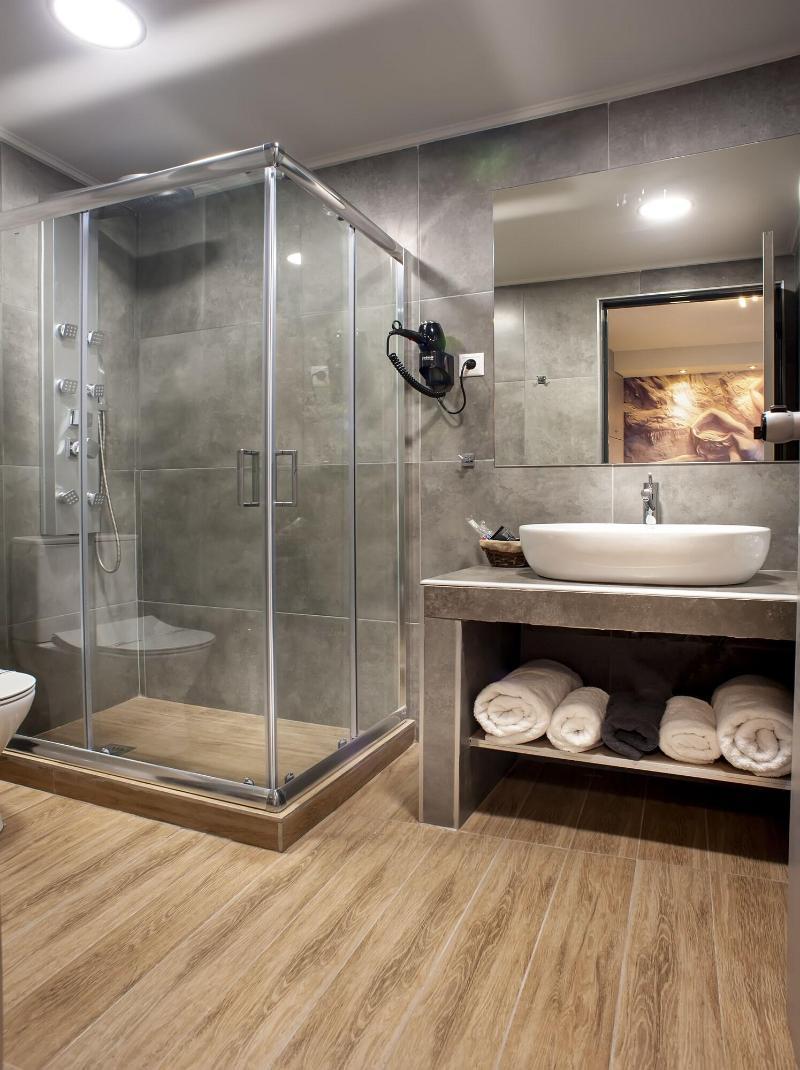 Pallada Boutique & Hotel